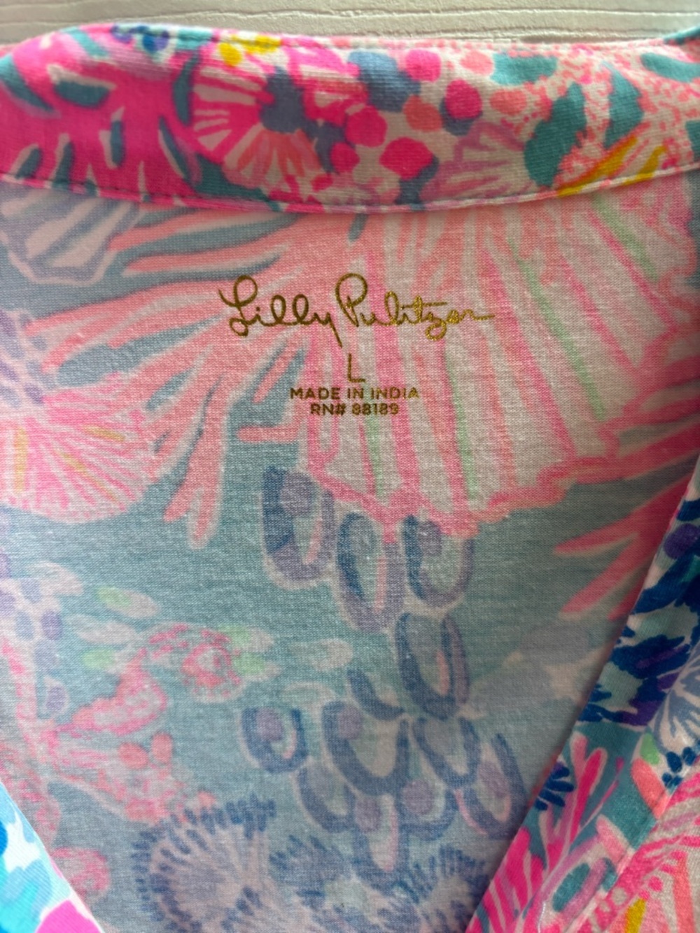 Lilly Pulitzer Winona Knit Top Blouse, MULTI SPLENDOR IN THE SAND, Size L, EUC - Picture 3 of 5